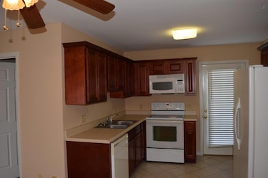 1150 Doak Rd unit B1, Manchester, TN 37355 - photo 4