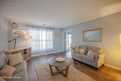 7312 Quindero Run Rd, Louisville, KY 40228 - photo 4