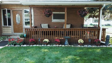 3006 Hess Dr, Highland, IN 46322 - photo 2