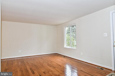 6103 Meadowpond Ct, Burke, VA 22015 - photo 4