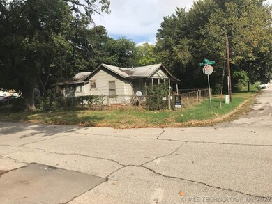 100 yr home on large corner lot ready for investor