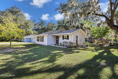 1113 13th St, Port Royal, SC 29935 - photo 3