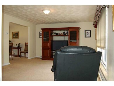 75 Pheasant Hill Ln, Cranston, RI 02921 - photo 5