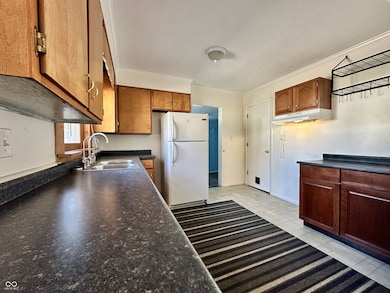 191 N 7th Ave, Beech Grove, IN 46107 - photo 4