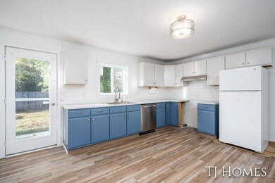 015-1378 36th St-5_m