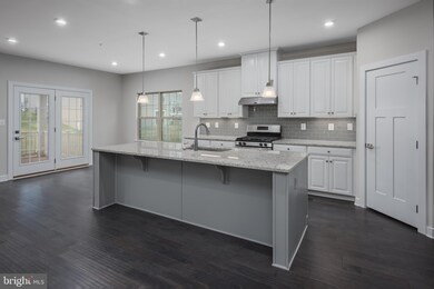 11134 Tioga Ln, 8, Bryantown, MD 20695 - photo 3