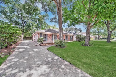 7054 Woodfern Dr, Houston, TX 77040 - photo 3
