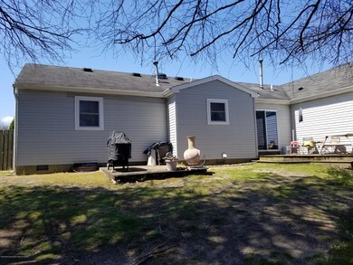 533 Tinsmith Ct, Toms River, NJ 08753 - photo 2