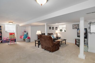 5048 W Oakdale Ave, Chicago, IL 60641 - photo 3