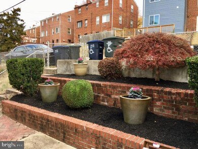 738 Burns St SE, Washington, DC 20019 - photo 6