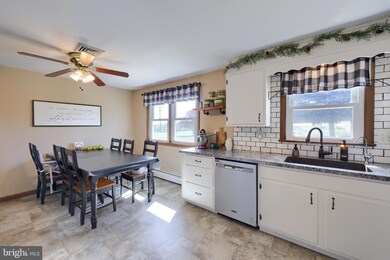 31 W Strack Dr, Myerstown, PA 17067 - photo 7