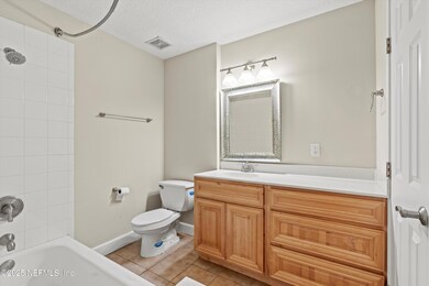 17-Guest Bath