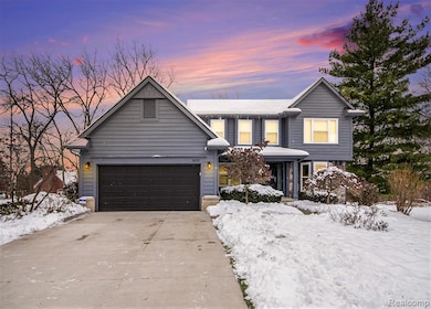 1871 Plumridge Ct, Commerce Township, MI 48390 - photo 2