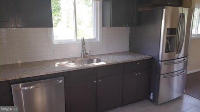 6615 Clinglog St, Capitol Heights, MD 20743 - photo 3