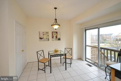 13192 Dashco Way, Herndon, VA 20171 - photo 7