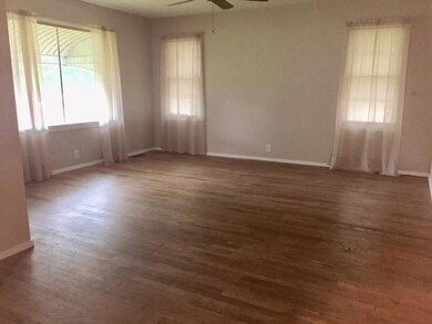 1215 Olive St, Carthage, MO 64836 - photo 3