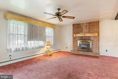 919 Diamond St, Sellersville, PA 18960 - photo 4