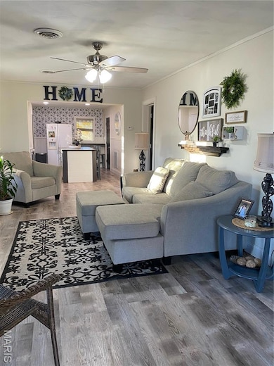 514 Center St, Bismarck, MO 63624 - photo 3