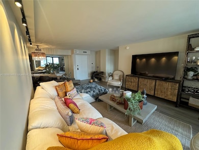 Towers of Key Biscayne unit E504, Key Biscayne, FL 33149 - photo 5