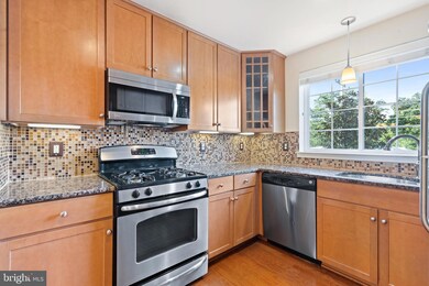 4191 S Four Mile Run Dr unit 103, Arlington, VA 22204 - photo 6