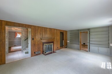 Living Room FP and Built-Ins