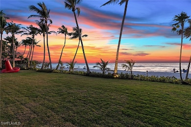 30 3rd Ave S, Naples, FL 34102 - photo 2