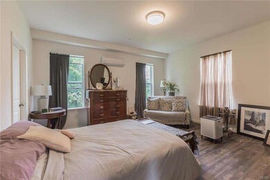 315 E Stone Aly unit 5, Alburtis, PA 18011 - photo 5