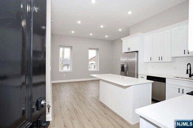 385 Passaic Ave unit 6, Lodi, NJ 07644 - photo 3