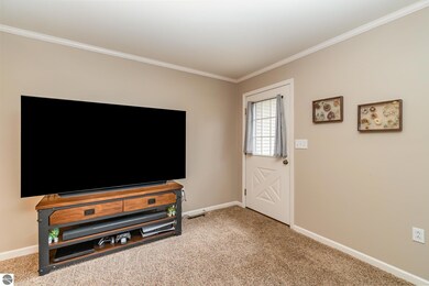 124 Frosh Dr, West Branch, MI 48661 - photo 5