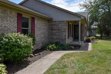 185 Glen Dee Ln, Roanoke, IN 46783 - photo 6