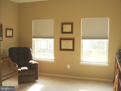 4865 Royal Coachman Dr, Elkridge, MD 21075 - photo 5