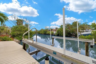 5869 Pine Tree Dr, Sanibel, FL 33957 - photo 5