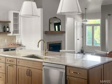 679 Jonathan Rd, Hannibal, MO 63401 - photo 2