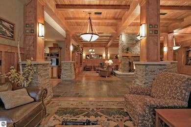 2035 N Us-31 unit 303, Traverse City, MI 49686 - photo 6