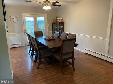 205 Keats Dr, Reading, PA 19608 - photo 5