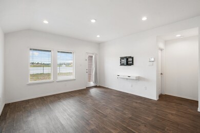 16688 Lonely Pines Dr, Conroe, TX 77302 - photo 6