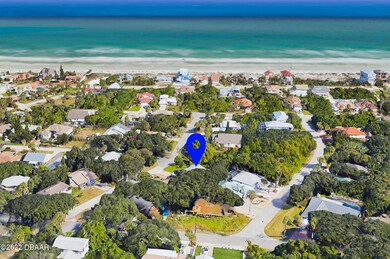 71 Alberta, 2 blocks to the Ocean!