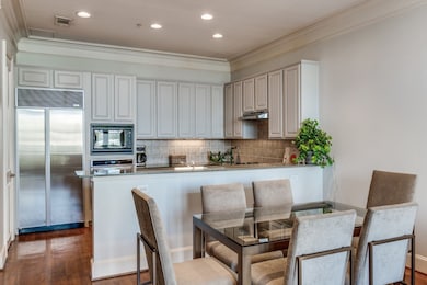 3535 Gillespie St unit 408, Dallas, TX 75219 - photo 6