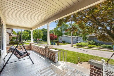 112 Carlin St, Auburn, IN 46706 - photo 3