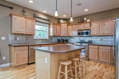 8787 Bethany Dr SW, Byron Center, MI 49315 - photo 3