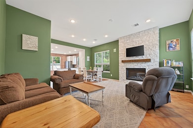 804 Pearl River Dr, Montgomery, TX 77316 - photo 4