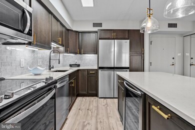 10608 Valley Forge Cir unit 608, King of Prussia, PA 19406 - photo 7