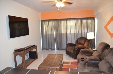 4 Living Room