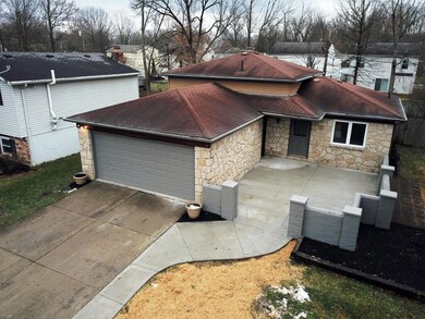 2633 Bretton Woods Dr, Columbus, OH 43231 - photo 2