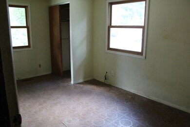 218 Granada Rd, Carpentersville, IL 60110 - photo 4