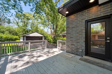 740 S Fairview Ave, Elmhurst, IL 60126 - photo 2