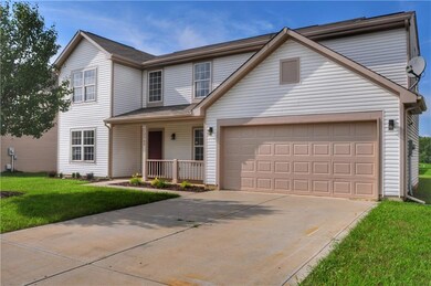 12368 Quarterback Ln, Fishers, IN 46037 - photo 2
