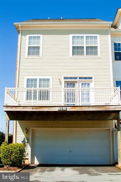 12813 Clarks Crossing Dr, Clarksburg, MD 20871 - photo 2