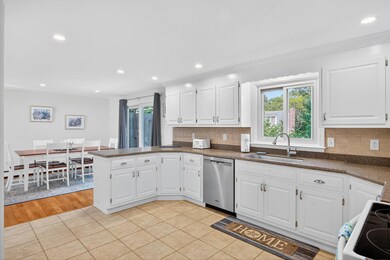 25 Woodcrest Ln, West Yarmouth, MA 02673 - photo 4