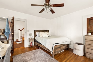 1136 N Pleasant St, Amherst, MA 01002 - photo 3